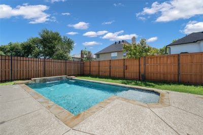 /international/us/1028-colony-street-flower-mound-tx-110120148297/