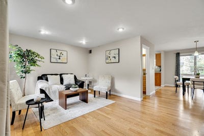 /international/us/11-beth-cir-acton-ma-110107962387/