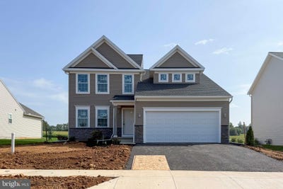 /international/us/905-fairfield-lane-shippensburg-pa-110108858756/