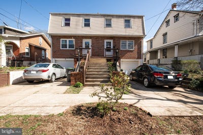 /international/us/61-pennsylvania-avenue-phoenixville-pa-110098620547/