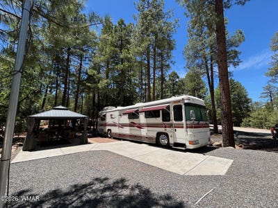 /international/us/2240-e-lariat-way-show-low-az-110108475584/