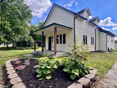 /international/us/917-11th-street-onawa-ia-110108964130/