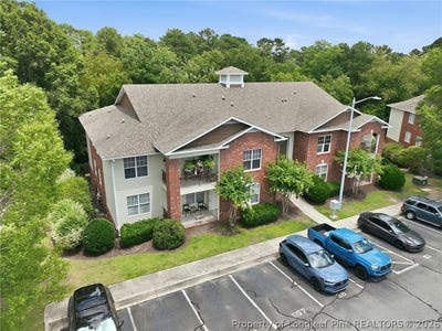 /international/us/505-3-meadowland-court-hope-mills-nc-110108932173/