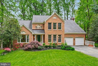 /international/us/8033-crest-road-laurel-md-110107509462/