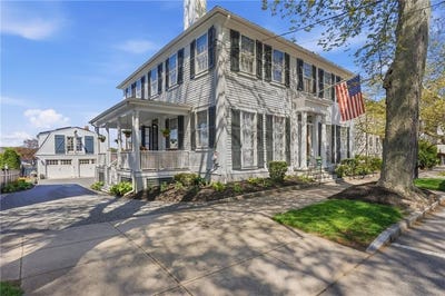 /international/us/693-hope-street-bristol-ri-110107924691/