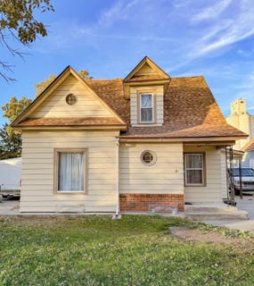 /international/us/331-w-main-st-norton-ks-110103499645/