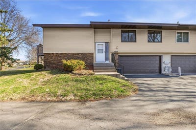 /international/us/4454-churchill-street-shoreview-mn-110108298562/