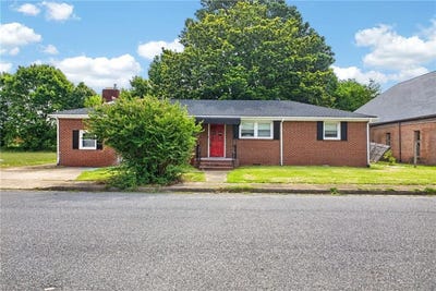 /international/us/1535-lyons-avenue-chesapeake-va-110109100986/