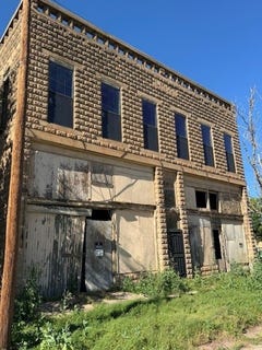 /international/us/203-e-3rd-street-quanah-tx-110102828375/