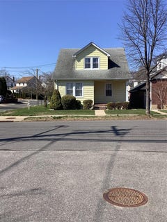 /international/us/101-stewart-street-floral-park-ny-110105326878/