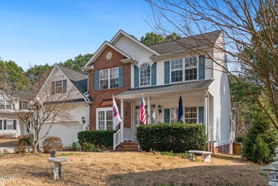 /international/us/1086-mosstree-drive-apex-nc-110107823440/