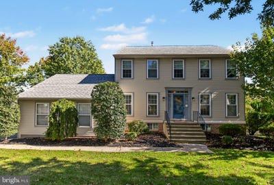 /international/us/214-abbey-lane-lansdale-pa-110120723169/