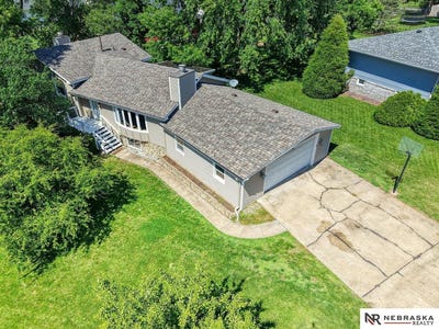 /international/us/1622-14th-street-auburn-ne-110108341836/