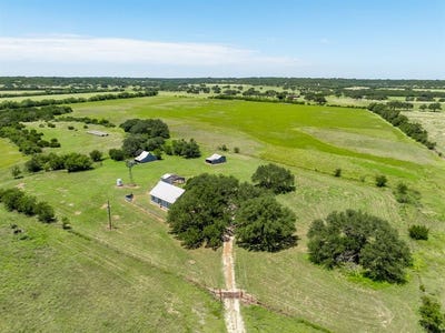 /international/us/5770-county-road-309-cranfills-gap-tx-110096096505/