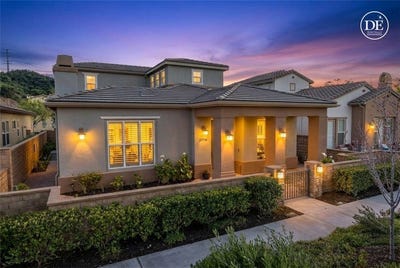 /international/us/23734-mahogany-court-valencia-ca-110120627702/