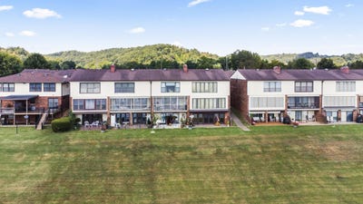 /international/us/82-private-drive-54-unit-b-south-point-oh-110108936291/