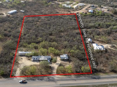 /international/us/2806-s-us-highway-83-uvalde-tx-110106917511/