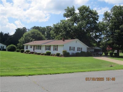 /international/us/3261-us-highway-311-n-pine-hall-nc-110101088249/?lang=zh-tw