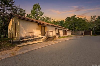 /international/us/240-n-george-street-mount-ida-ar-110107465333/