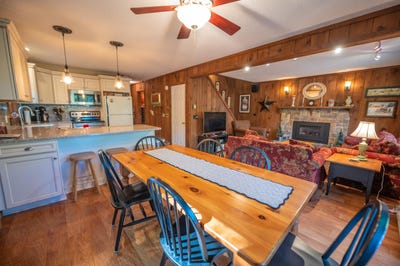 /international/us/49-west-road-wilmington-vt-110107987665/