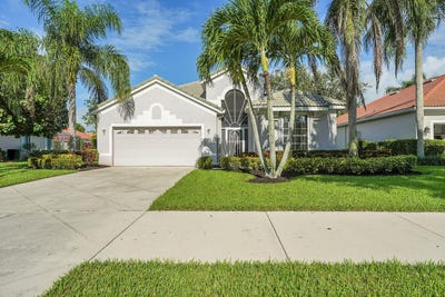 /international/us/566-sw-lake-charles-circle-port-saint-lucie-fl-110101122532/