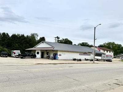 /international/us/o-e-s-railroad-street-kendall-wi-110109115950/