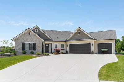 /international/us/102-elderwood-court-fort-wayne-in-110099989639/