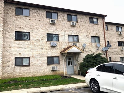 /international/us/446-e-osage-lane-palatine-il-110108552188/