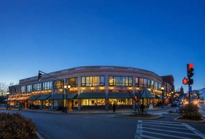 /international/us/10-high-street-medford-ma-110109138280/