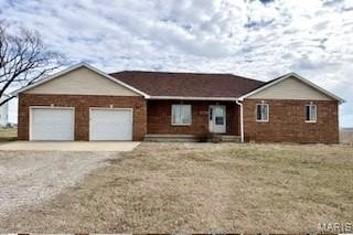 /international/us/16328-stolletown-road-carlyle-il-110106095358/
