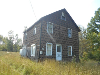 /international/us/3666-e-18-mile-rd-pickford-mi-110108569175/