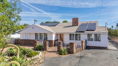 /international/us/9826-columbus-avenue-north-hills-ca-110105837859/