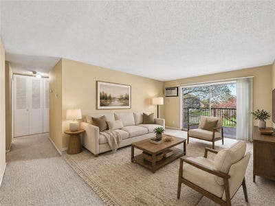 /international/us/2800-hillsboro-avenue-n-new-hope-mn-110107656239/