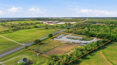 /international/us/8441-county-road-176-stephenville-tx-110107165216/