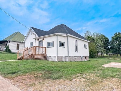 /international/us/154-taylor-street-clay-ky-110102827579/