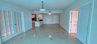 /international/us/11111-biscayne-boulevard-miami-fl-110108604984/