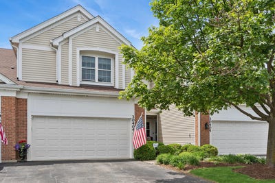 /international/us/30404-fowler-circle-warrenville-il-110108353341/