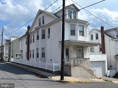/international/us/217-n-2nd-street-minersville-pa-110119722066/