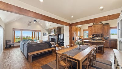 /international/us/2033-harbor-way-possum-kingdom-lake-tx-110109843971/