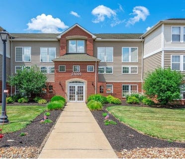 /international/us/23003-chandlers-lane-olmsted-falls-oh-110120407866/