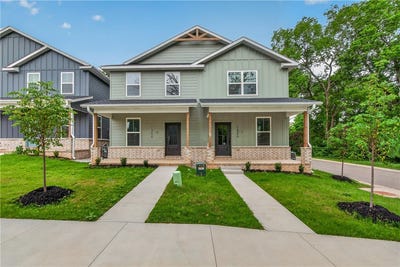/international/us/1362-s-yampa-bend-fayetteville-ar-110105389672/