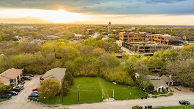 /international/us/8783-carroll-circle-frisco-tx-110105932197/