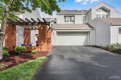 /international/us/1709-highview-circle-court-ballwin-mn-110099107082/