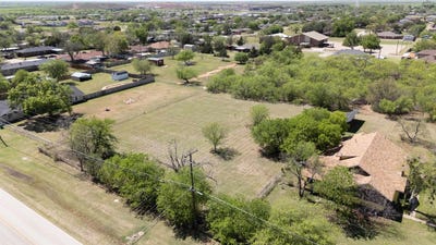 /international/us/n-pacific-avenue-iowa-park-tx-110107055966/