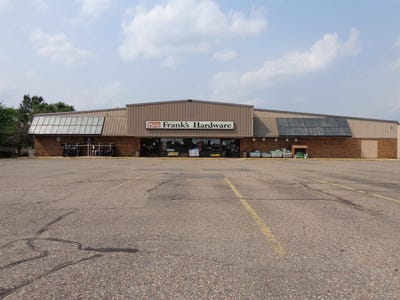 /international/us/5444-state-highway-10-east-stevens-point-wi-110085823498/