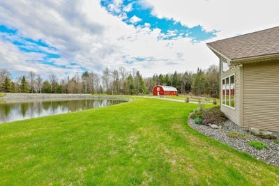 /international/us/348-maple-ridge-coventry-vt-110107725194/