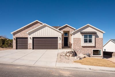 /international/us/192-s-2050-w-cedar-city-ut-110106433544/
