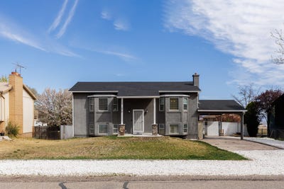 /international/us/275-e-400-n-parowan-ut-110106982901/