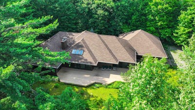 /international/us/700-tanager-ridge-road-wausau-wi-110100979819/