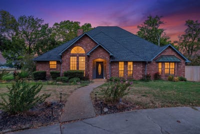 /international/us/101-briarwood-street-sulphur-springs-tx-110120087867/